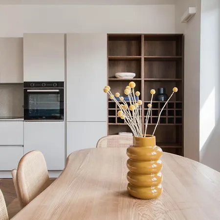 Easylife - Stile Ed Eleganza In Stazione Apartment *